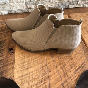 Light tan booties
